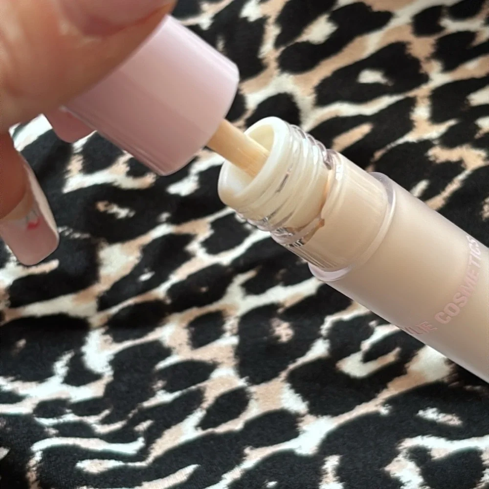 Brand New Kylie Cosmetics Power Plush Longwear Concealer 1C Fair Dark Circles